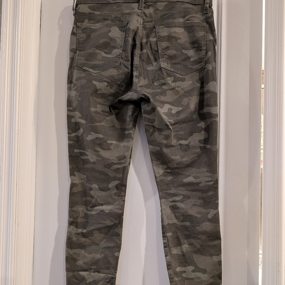 Gap Denim jeans 1969 size 12 woman’s true skinny. - Picture 2 of 5